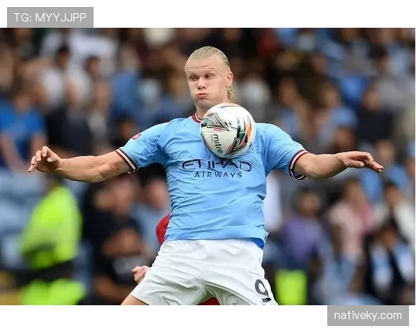 努涅斯与哈兰德：新时代中锋的生存逻辑与能力分野