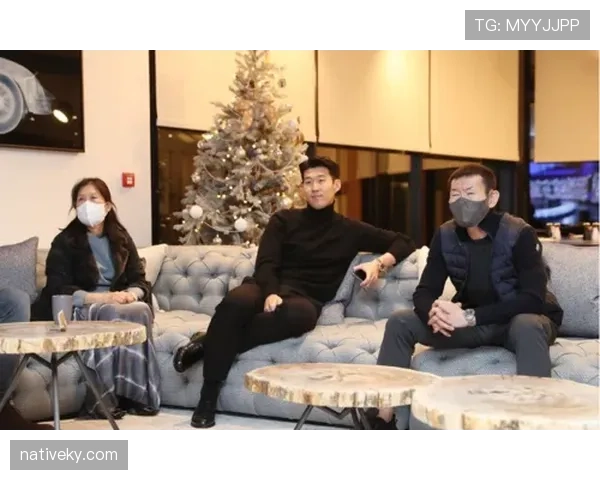 孙兴慜家冰箱里只有鸡胸肉和冰水